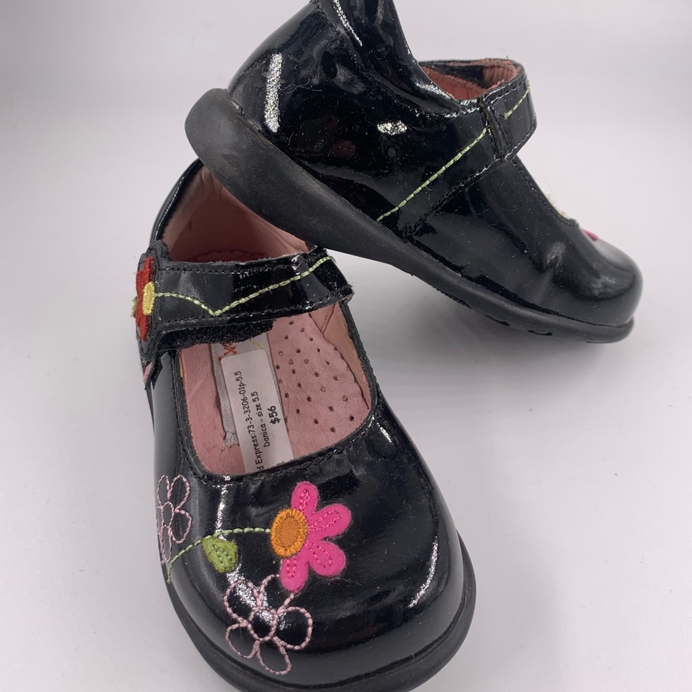 Kid express black patent Mary Jane